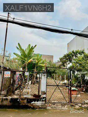 Bán gấp đất Nhà Bè giáp Q.7, đường ngon, giá mềm - TT. Nhà Bè  -  Huyện Nhà Bè 