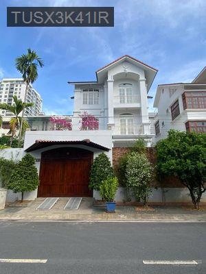 Biệt thự Quận 7 hướng Đông Nam, 9m x 19m, nhà 3 tầng, 18,5 tỷ TL - Phường Phú Thuận  -  Quận 7 