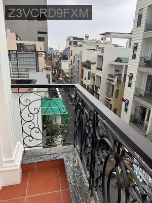 Nhà mặt tiền Phú Nhuận, xe hơi quay đầu - chỉ 9,x tỷ - full nột thất - Phường 2  -  Quận Phú Nhuận 