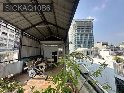 Nhà 4 phòng, 5 vệ sinh, view Windsor - Lotte, đầu hẻm là công viên Đẹp - Phường 9  -  Quận 5 