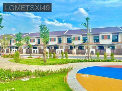 Bán nhà 1 trệt 2 lầu, SHR, gần chợ Vĩnh Tân, Vsip II - Xã Vĩnh Tân  -  Thị xã Tân Uyên 