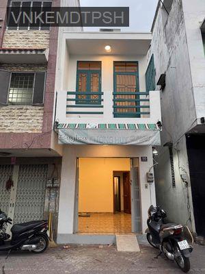 Nhà mặt tiền vị trí đẹp - Phường 2  -  Quận 8 