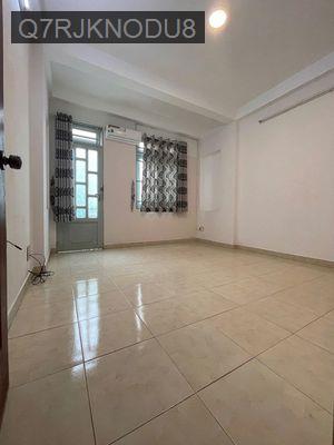 Chính chủ bán nhà gần ngã tư Lạc Long Quân, Hồng Lạc. - Phường 10  -  Quận Tân Bình 