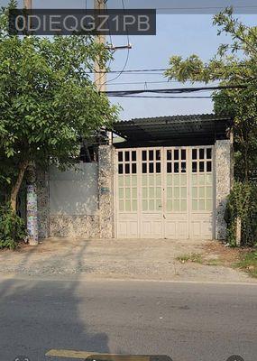 CẦN BÁN GẤP NHÀ ĐẤT MT CÓ NHÀ CẤP 4 NỀN BÊ TÔNG KIÊN CỐ - Xã Phạm Văn Hai  -  Huyện Bình Chánh 