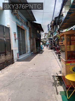 Nhà bán chính chủ không qua môi giới - Phường 11  -  Quận 11 