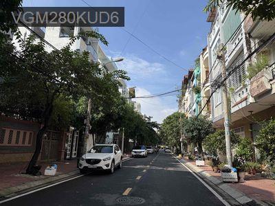 Bán Gấp nhà khu cao lỗ F4 - Phường 4  -  Quận 8 