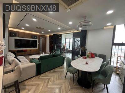 Bán căn penthouse có sổ tại green river 3 phòng ngủ-3wc full nội thất - Phường 6  -  Quận 8 