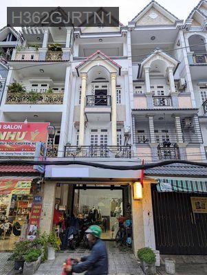 Bán nhà mặt tiền hẻm xe tải đối diện BHX, sát Emart - Phường 14  -  Quận Gò Vấp 