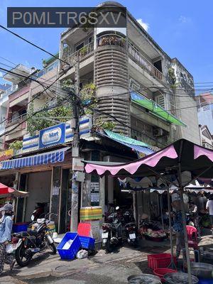 Cần bán gấp nhà hai mặt tiền, 3 lầu, ngay chợ Nguyễn Tri Phương - Phường 6  -  Quận 10 