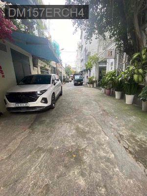 Nhà hẻm xe hơi dôi đâu - Phường 10  -  Quận Phú Nhuận  Nhà hẻm xe hơi dôi đâu - Phường 10  -  Quận Phú Nhuận