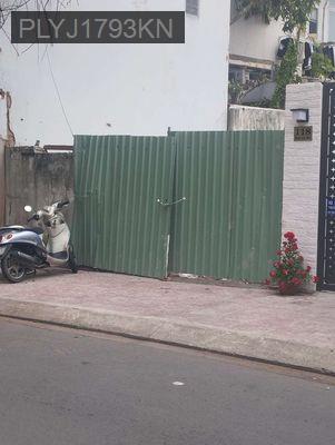 Cần bán lô đất thổ cư gấp 150m2 , mặt tiền đường Nhất chi mai,p13,T.b - Phường 13  -  Quận Tân Bình 