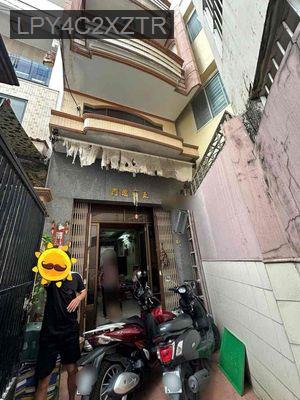 Cần bán nhà gấp - Phường 6  -  Quận 6 