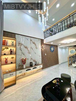 cần bán nhà đẹp mặt tiền tiện kinh doanh - Phường 7  -  Quận Phú Nhuận 