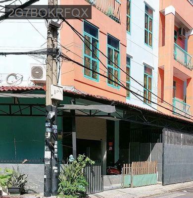 BÁN NHÀ LÔ GÓC 2 MẶT TIỀN 6 * 16 ĐỐI DIỆN TRƯỜNG HỌC CẤP 2 - Xã Bình Hưng  -  Huyện Bình Chánh 