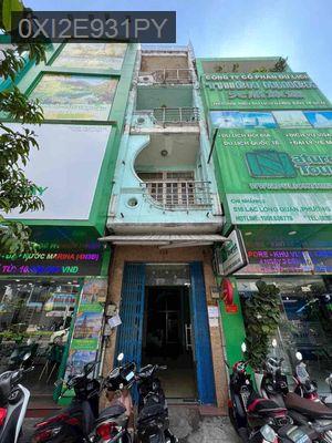 CẦN BÁN nhà mặt tiền đường Lạc Ling Quân, gần chợ, trường, Đầm Sen - Phường 5  -  Quận 11 