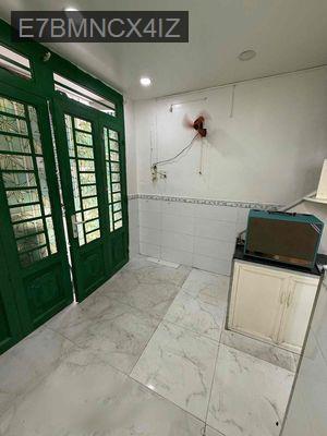 Bán nhà nhỏ sát mặt tiền trường sơn quận 10 hiếm - Phường 15  -  Quận 10 