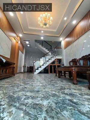 Nhà đẹp 5 tầng khu phân lô ngay chợ Long Trường - Phường Long Trường  -  Quận 9 