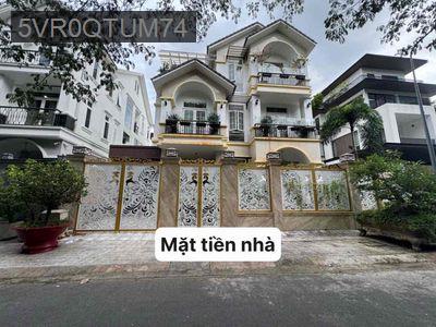 Biệt thự cao cấp Gia Hoà - Phường Phước Long B  -  Quận 9 
