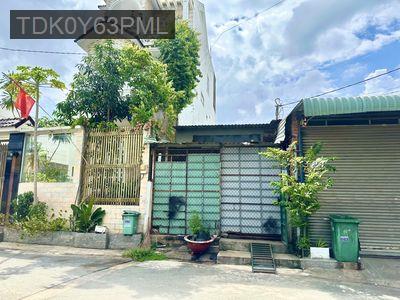 Cần bán gấp nhà C4 879 Hương Lộ 2 - Phường Bình Trị Đông  -  Quận Bình Tân 