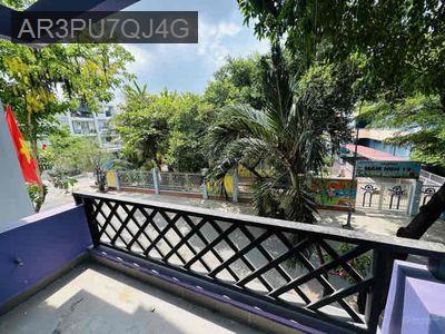 Chính chủ cần bán nhà phố cao cấp - Xã Tân Hiệp  -  Huyện Hóc Môn 