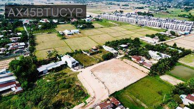 LÔ GÓC VUÔNG VỨC - SAU LƯNG TRƯỜNG THPT HẬU NGHĨA - GIÁ 2TY99 - Thị trấn Hậu Nghĩa  -  Huyện Đức Hòa 