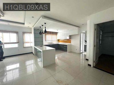Bán căn hộ Duplex Cộng Hoà Plaza, có Sổ Hồng, 155m2 3PN-2WC trệt +lửng - Phường 12  -  Quận Tân Bình  Bán căn hộ Duplex Cộng Hoà Plaza, có Sổ Hồng, 155m2 3PN-2WC trệt +lửng - Phường 12  -  Quận Tân Bình