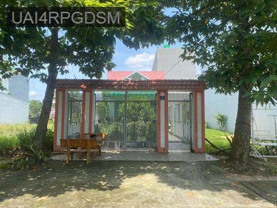 Nhà sân vườn khu dân cư đường 10 thị trấn Bến Lức - Thị trấn Bến Lức  -  Huyện Bến Lức 