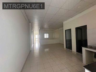 Cần bán căn hộ mặt tiền đường Võ Văn Kiệt gần bưu điện quận 5 - Phường 13  -  Quận 5 
