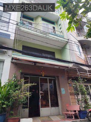 Nhà 3 lầu sân thượng, diện tích sử dụng 137,6m2. Giáp quận 5,6,10 - Phường 2  -  Quận 11 