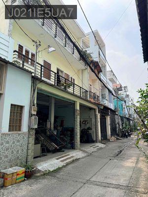 gia đình cần bán nhà 2 căn đôi quận bình tân - Phường Bình Hưng Hòa A  -  Quận Bình Tân 