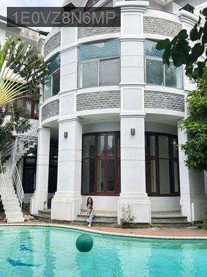 BÁN BIỆT THỰ CAO CẤP- VỊ TRÍ ĐẸP-GIÁ TỐT - Phường Phước Long A  -  Quận 9 