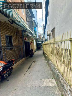 Cần Tiền Bán Gấp nhà nhỏ giá xe máy cạnh Âu Cơ giáp Q.11 4tang 80m2 - Phường 9  -  Quận Tân Bình 