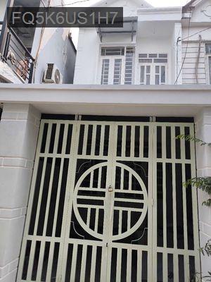 Nhà đẹp đường mới làm , khu phố an ninh có cổng - Xã Tân Hiệp  -  Huyện Hóc Môn 