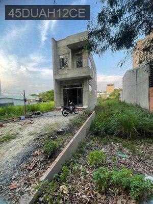 Bán Nhà thô 1 trệt 1 lầu  2phòng ngủ 2 WC  DT: 5 X 35m 100m2 thổ cư  / - Phường Tân An  -  Thành phố Thủ Dầu Một  Bán Nhà thô 1 trệt 1 lầu  2phòng ngủ 2 WC  DT: 5 X 35m 100m2 thổ cư  / - Phường Tân An  -  Thành phố Thủ Dầu Một