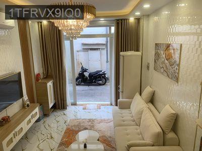Bán nhà Cách Mạng Tháng 8 gần đưởng Phạm Văn Hai - Phường 5  -  Quận Tân Bình 