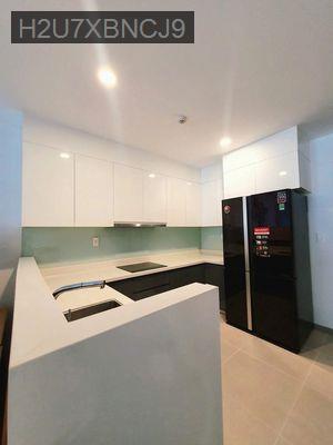 Chính chủ cần bán CHCC GoldView Q. 4. DT: 90m2 2PN 2WC - nhà đẹp. - Phường 1  -  Quận 4 