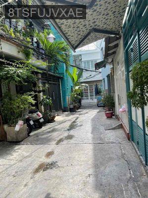 Bán nhà 2 mặt tiền hẻm xe hơi, cách Nguyễn Tri Phương 70 m - Phường 4  -  Quận 10 