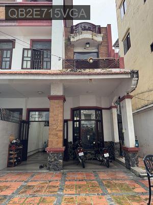 Bán nhà mặt tiền hẻm tại Quận 10, trung tâm TP.HCM - Phường 13  -  Quận 10 