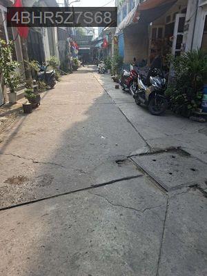 đang cần bán nhà Bình Tân - Phường Bình Hưng Hòa  -  Quận Bình Tân 