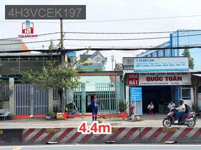 CẦN BÁN GẤP ! NHÀ MẶT TIỀN Số 565 Đường Nguyễn Hữu Trí,Bình Chánh . - Xã Tân Nhựt  -  Huyện Bình Chánh 