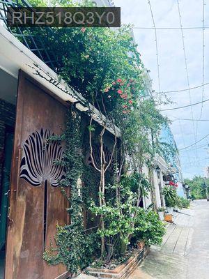 Cần bán Nhà HXH 6x13.5m, KDC cao cấp - Xã Phú Xuân  -  Huyện Nhà Bè 