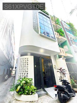 Chính chủ bán nhà đẹp mới xây 5 tầng đường 3/2, 233,7m2 chỉ15 tỷ nhỉnh - Phường 11  -  Quận 10 