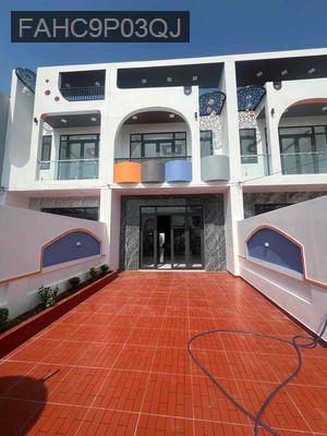 Bán nhà - Xã Bình Chánh  -  Huyện Bình Chánh  - 220m² - 2.7tỷ