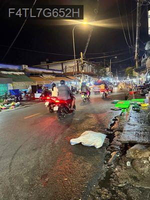 Nhà ngay chợ Bình Trị Đông giá siêu hời - Phường Bình Trị Đông  -  Quận Bình Tân 