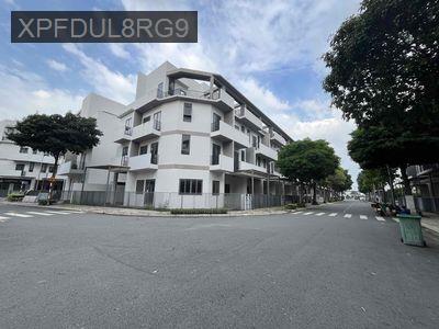 CHÍNH CHỦ CẦN TIỀN BÁN LỖ dưới giá chủ đầu tư Nhà phố căn góc Bến Lức - Thị trấn Bến Lức  -  Huyện Bến Lức 