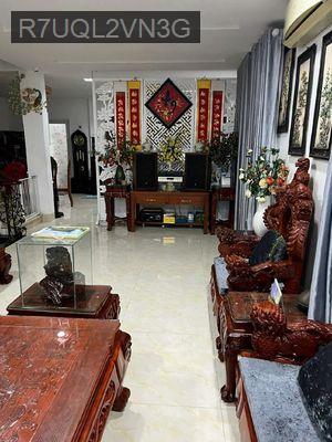 Bán nhà - Phường Phước Long B  -  Quận 9  - 180m² - 30tỷ