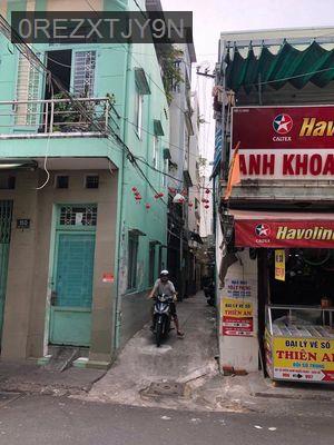 Nhà sát mặt tiền đường Đoàn Văn Bơ, 38.5m2, 1 trệt 3 lầu, 5 phòng ngủ - Phường 9  -  Quận 4 