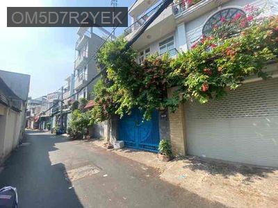Bán nhà ngay Phạm Văn Đồng, Linh Tây, 55m2, 2 tầng, ô tô đỗ cửa, giá 5 - Phường Linh Tây  -  Quận Thủ Đức 