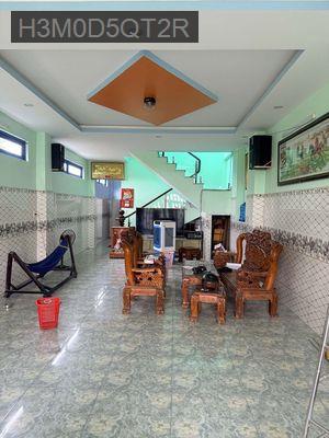 Cần bán nhà Bến Lức Long An - Thị trấn Bến Lức  -  Huyện Bến Lức 