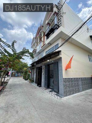 Bán nhà riêng xây dựng kiên cố, vào ở ngay - TT. Nhà Bè  -  Huyện Nhà Bè 
